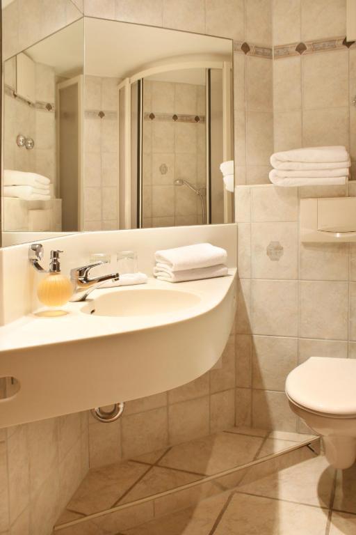 Hotel Adler Baerental フェルトベルク 部屋 写真